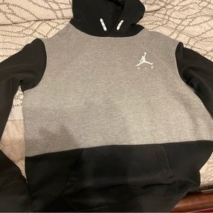 Jordan Hoodie Size XL Kids/Boys ! Like new !